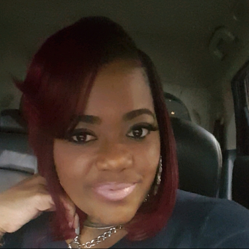 Meet your Posher, Yolonda